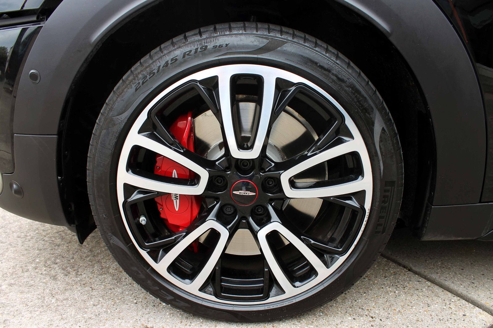 Fahrzeugabbildung MINI Countryman John Cooper Works ALL4 ACC PANO HUD