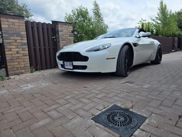 2008 Aston Martin V8 VANTAGE 照片 3