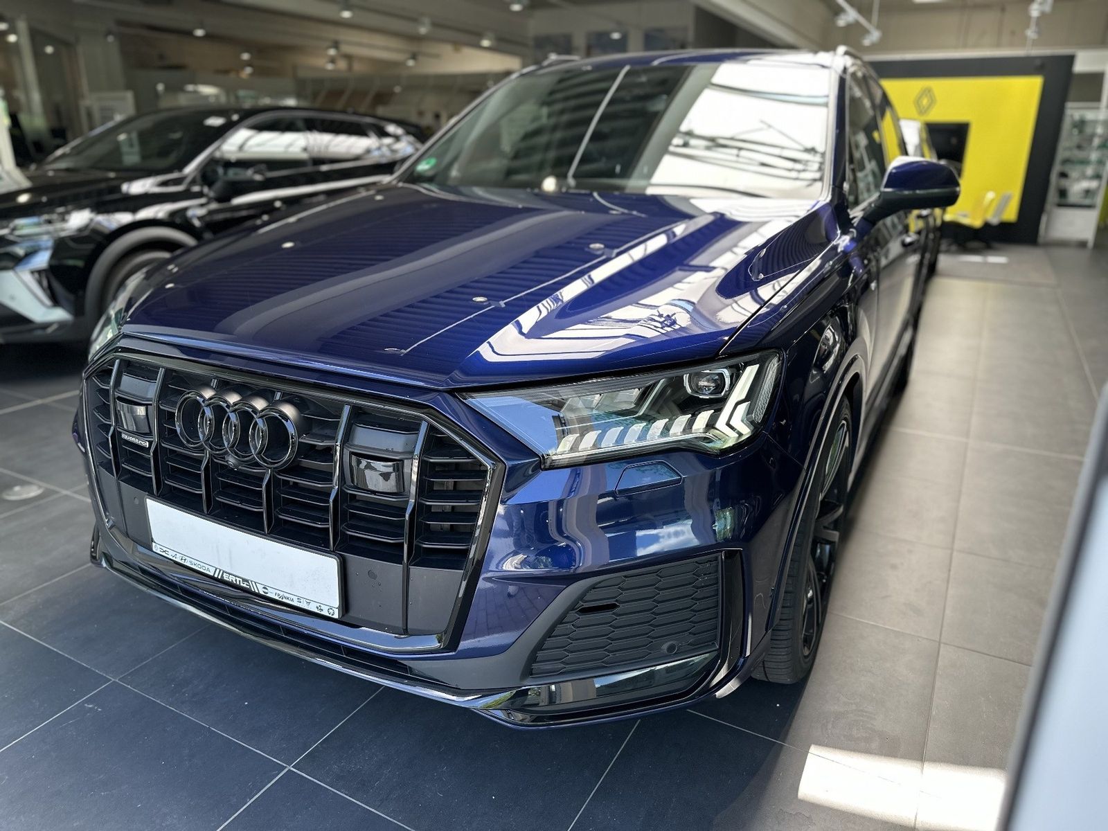 Audi Q7 - 1