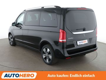 Mercedes V 220 - 4