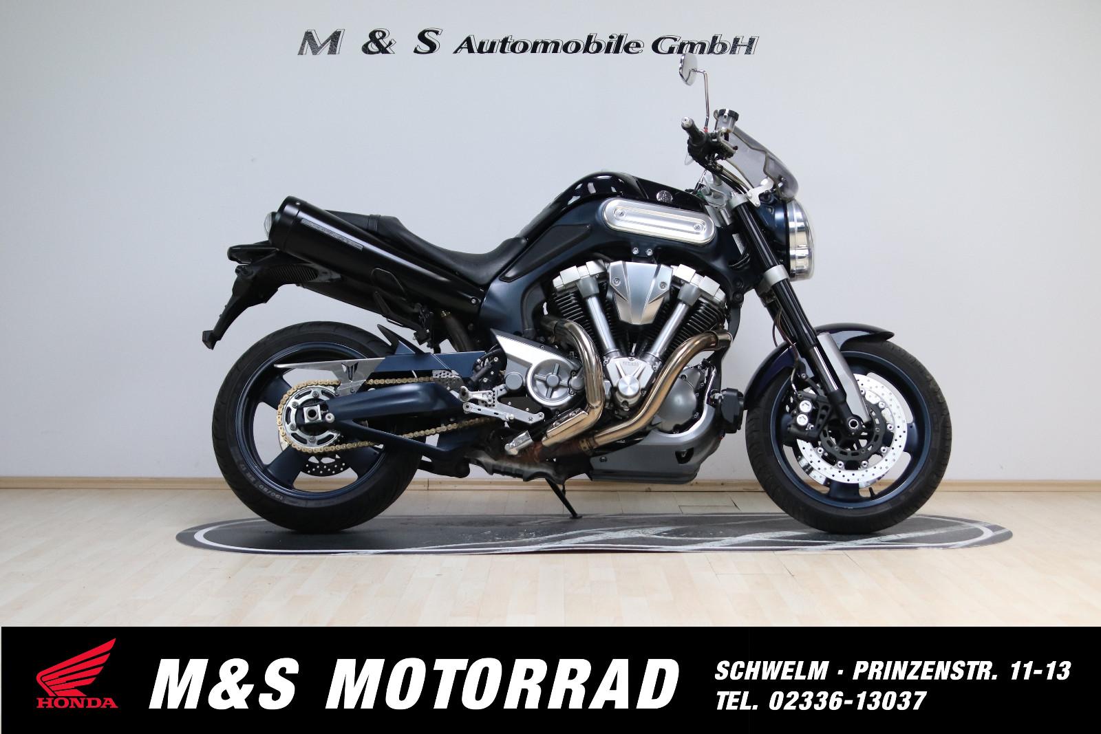 Yamaha MT-01 Akrapovic