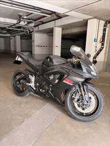 Suzuki GSX-R 750 - SUZUKI GSX R 750