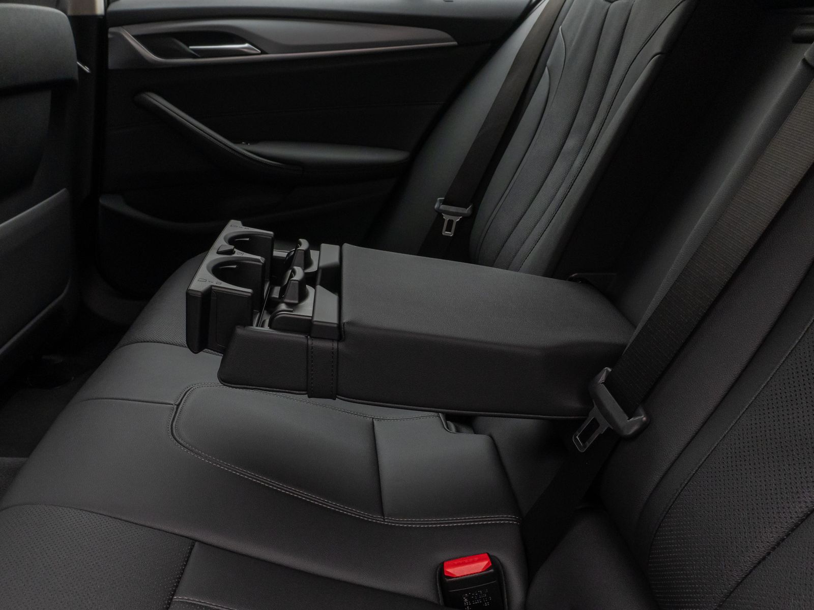 Fahrzeugabbildung BMW 520i DAB WLAN CockPitProPDC Sitzhzg LED Alarm