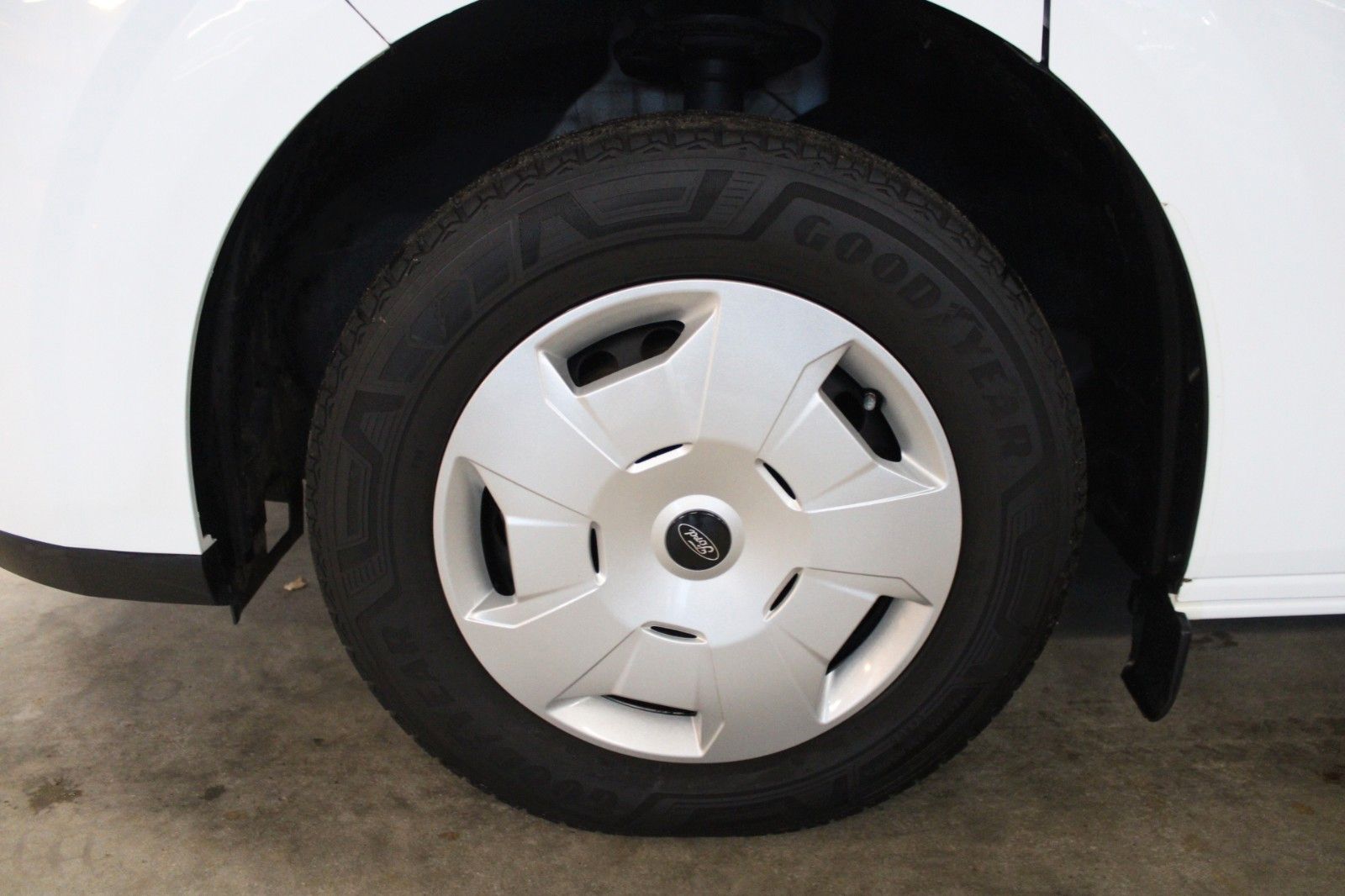 Fahrzeugabbildung Ford Transit Custom L1 TREND LED NAVI CAM ACC SHZ uvm