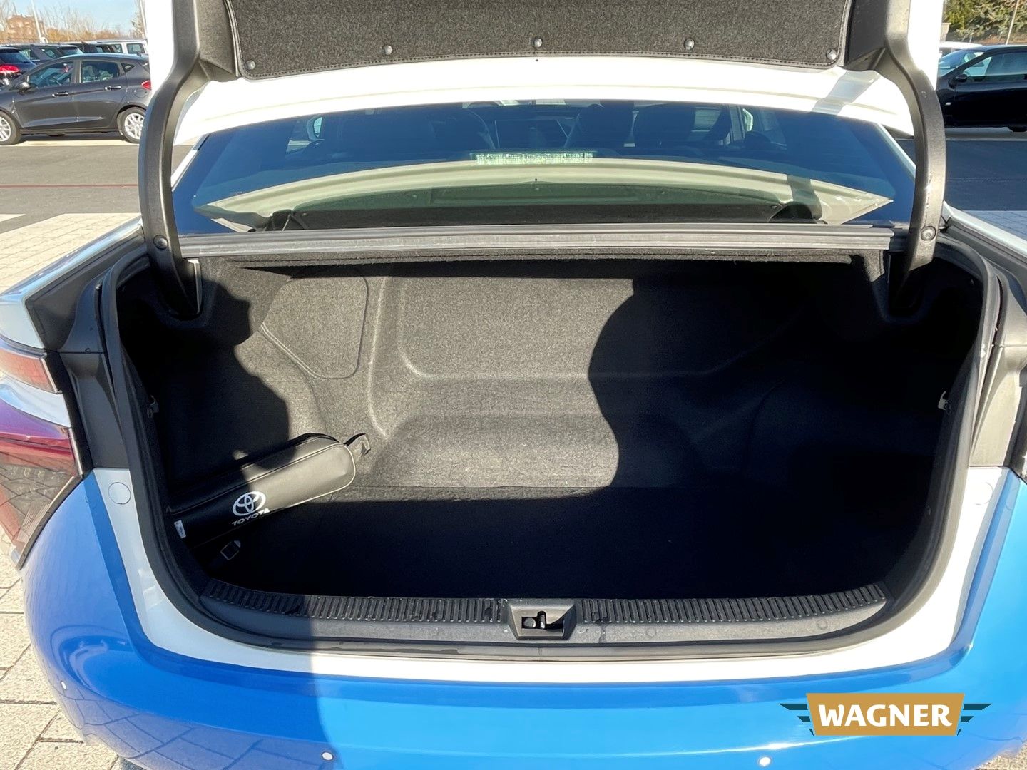 Fahrzeugabbildung Toyota Mirai FuelCell Wasserstoff Automatik Leder