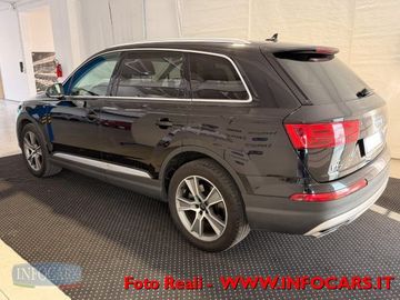 Audi Q7 - 2