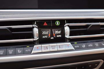 BMW X7 - 12