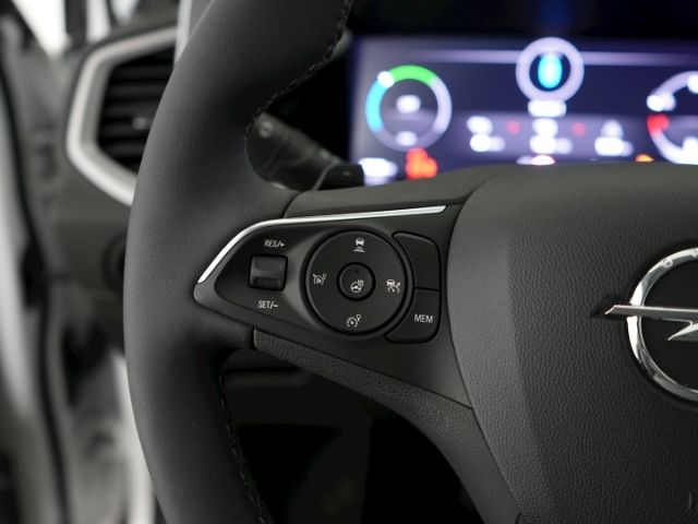 Grandland GS HYBRID eDCT+LED+NAVI+360 GRAD KAMER