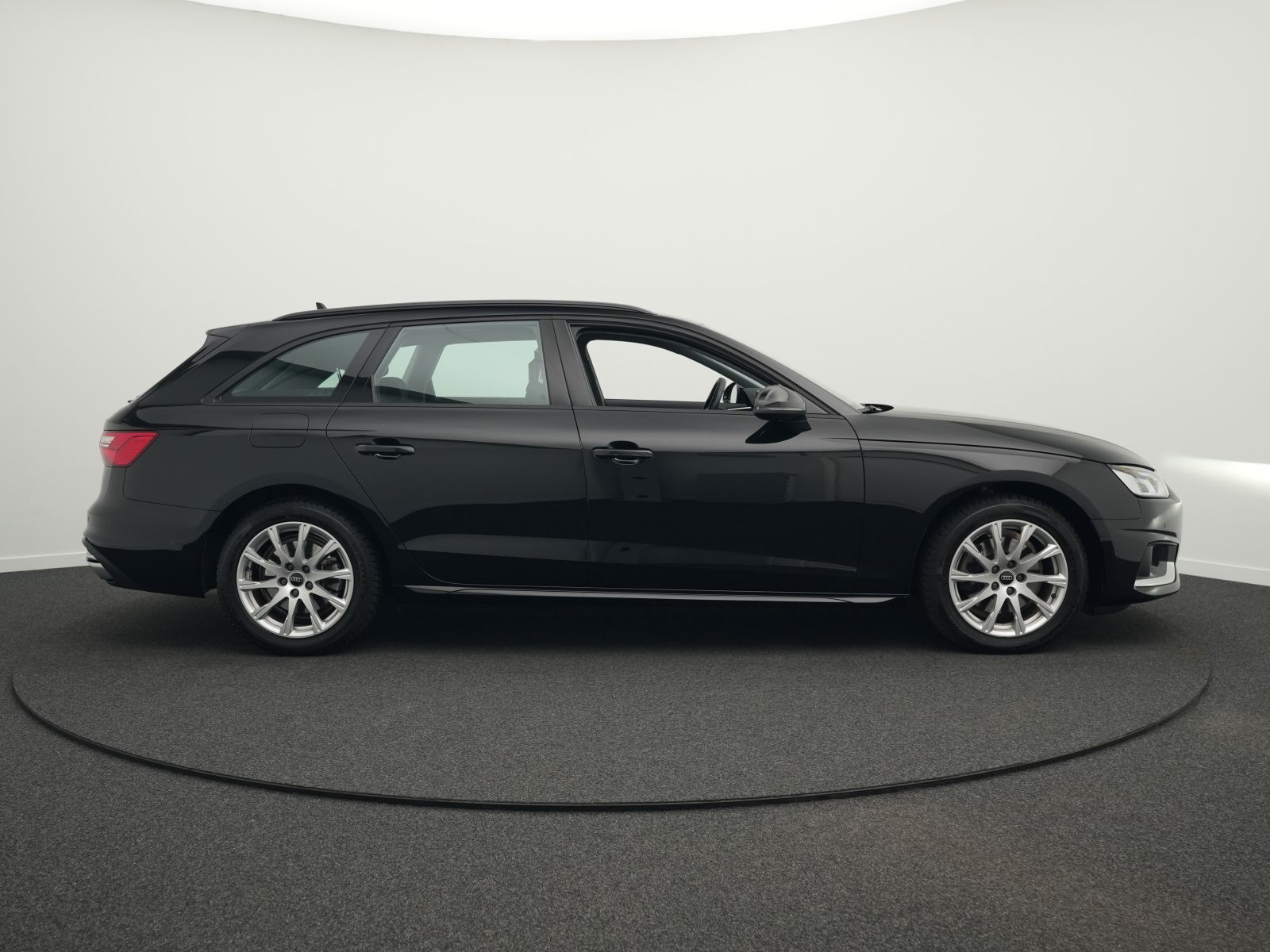 Audi A4 - Bild 12