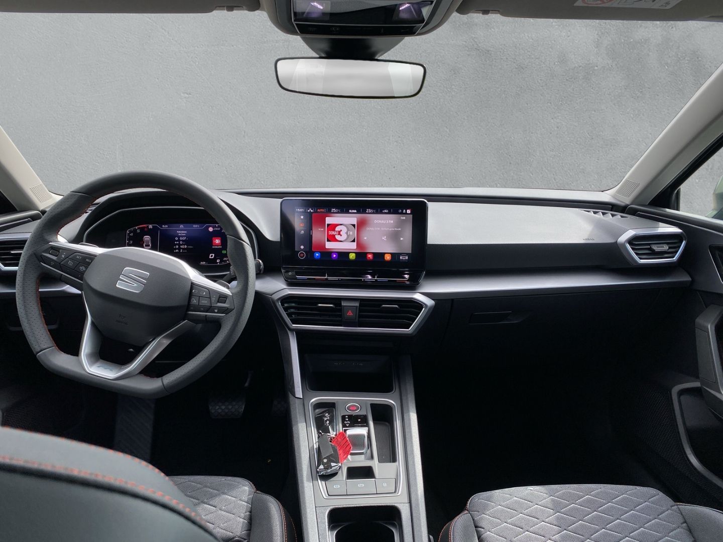 Fahrzeugabbildung SEAT Leon Sportstourer FR 2.0 TDI EU6d Navi Digitales