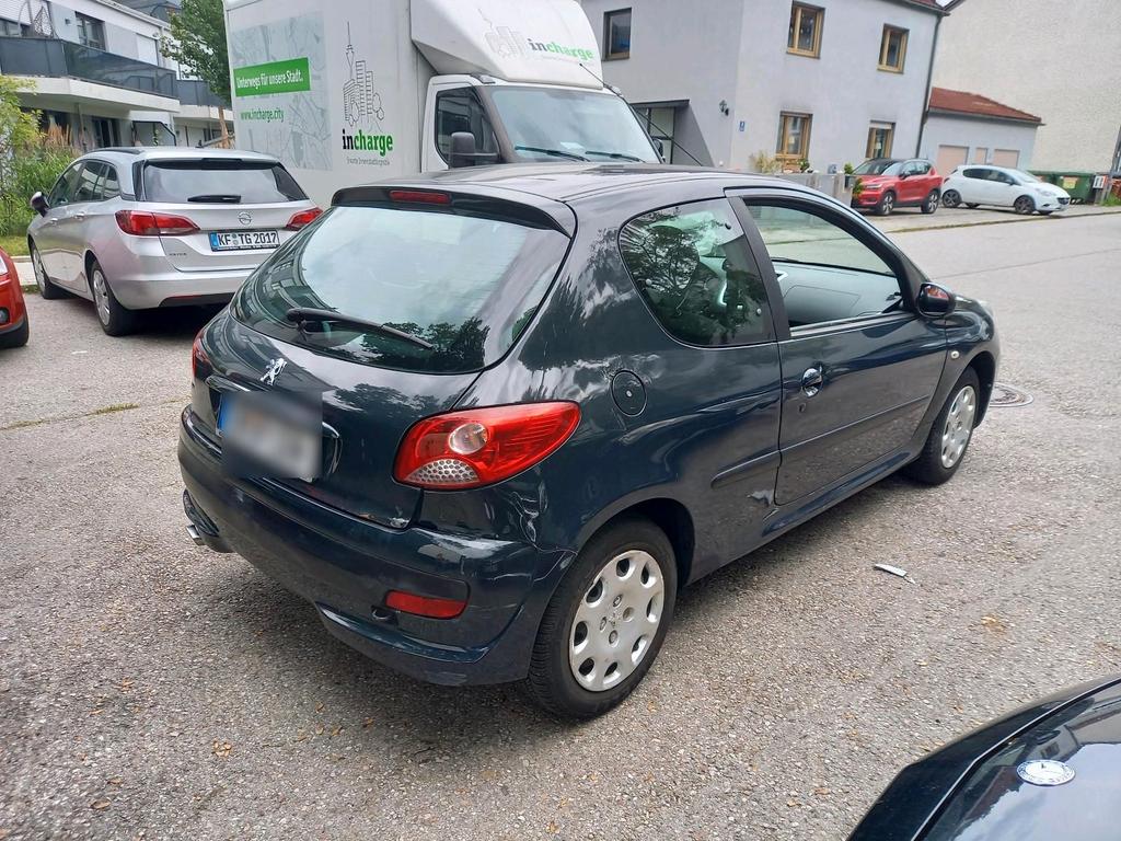 Peugeot 206