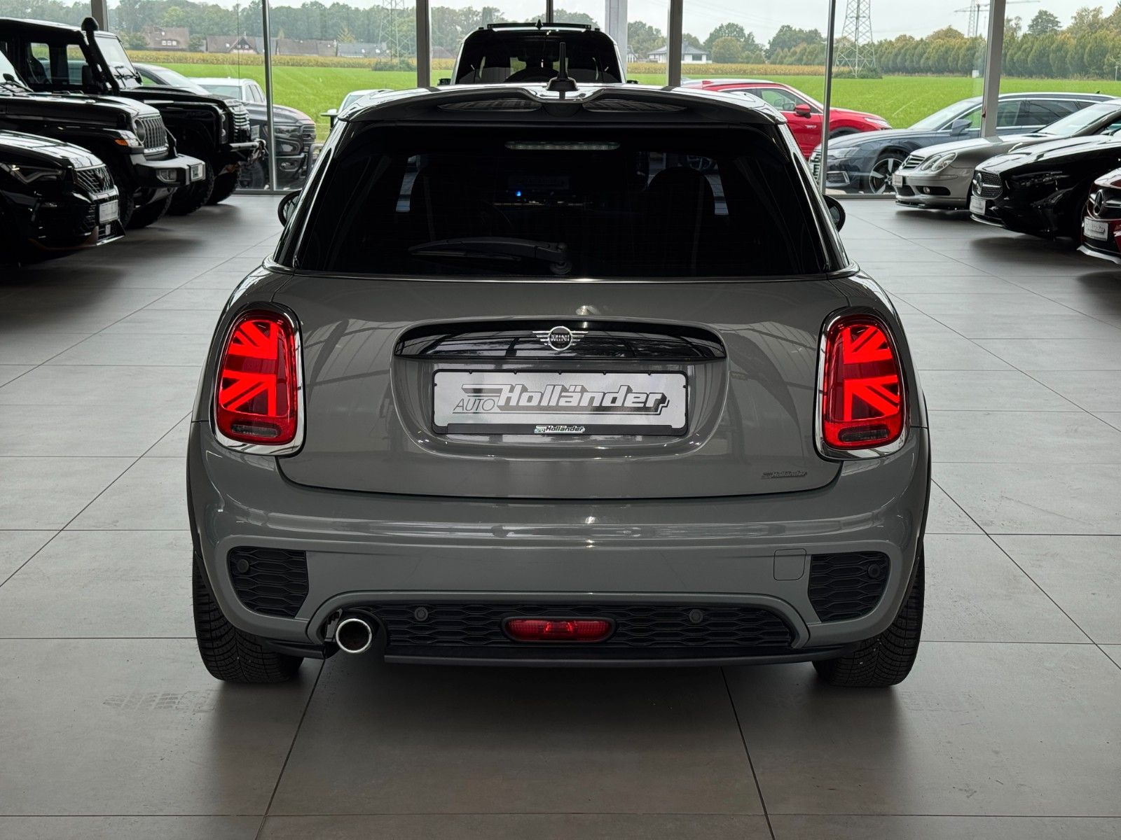 Fahrzeugabbildung MINI Cooper D 5-trg. "LED Navigation PDC Sportsitze"