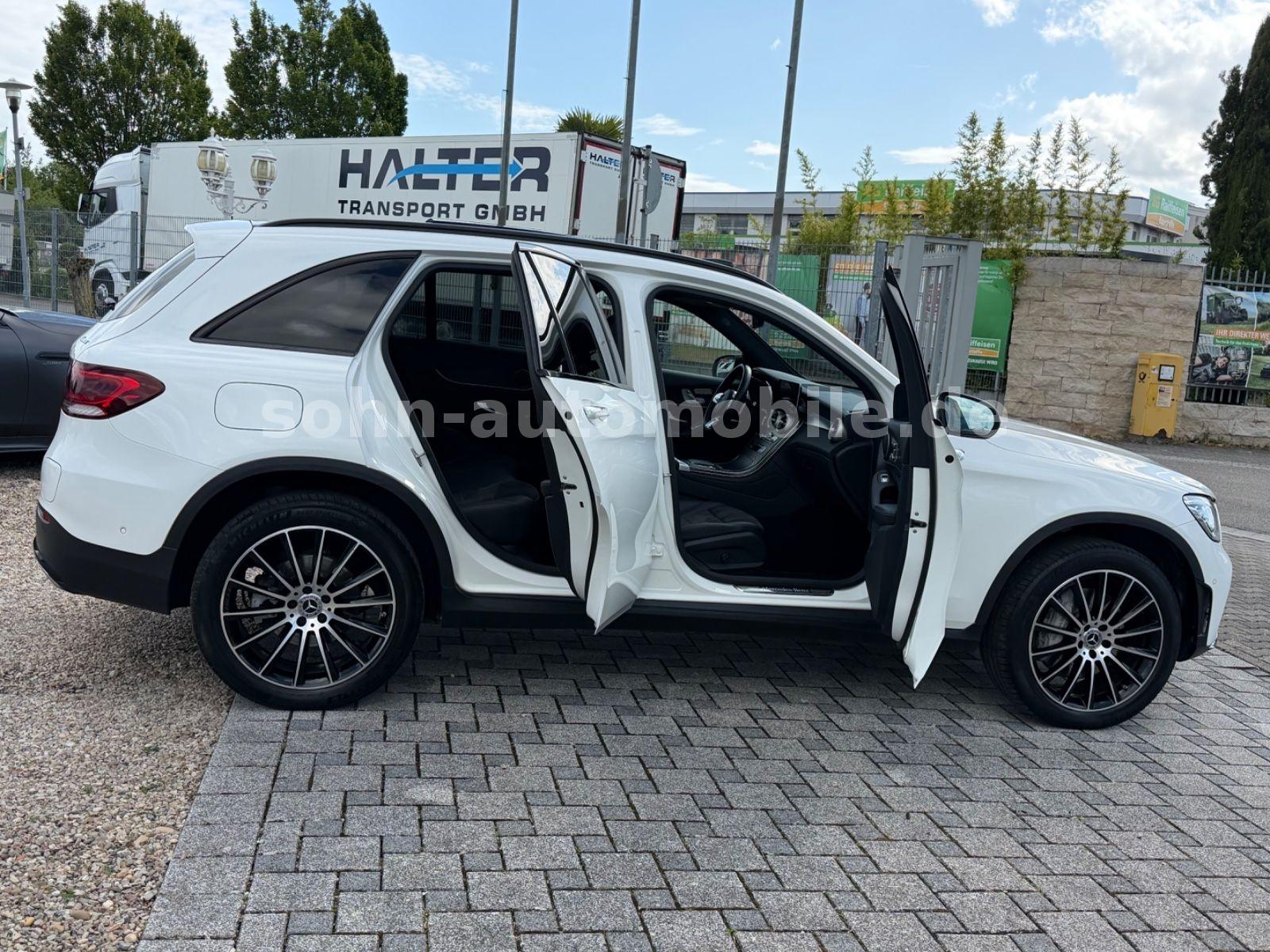 Mercedes-Benz GLC 300 e 4M AMG-Line/Pano/Distro/Night/Wide/AHK