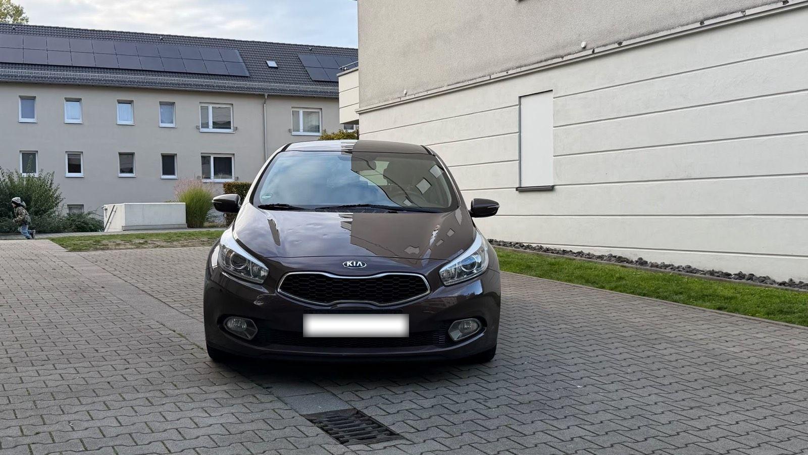 Kia Andere