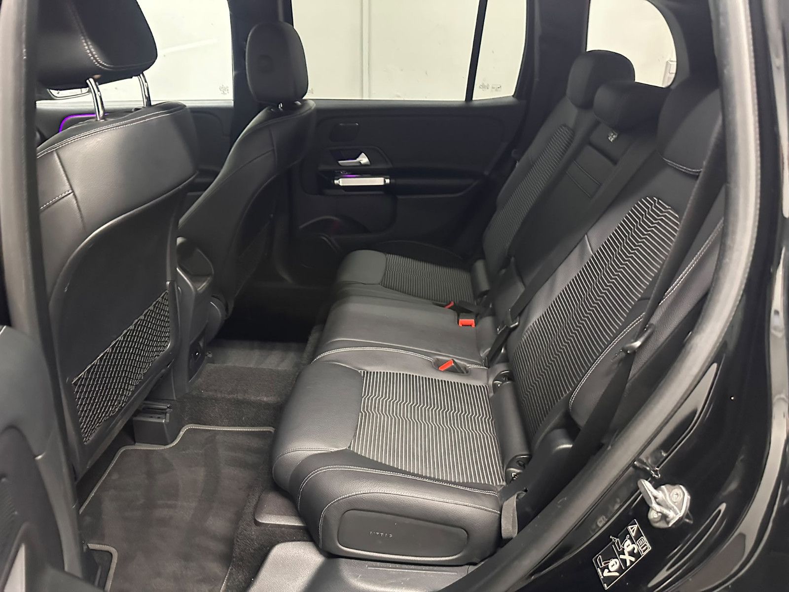 Fahrzeugabbildung Mercedes-Benz GLB 200 d 4MATIC DCT*NIGHT*AHK*KEYLESS*