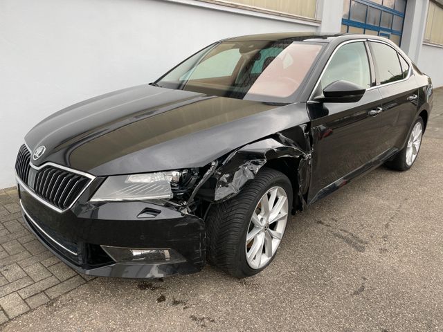 Skoda Superb 2,0 TDI Lim. Style Automatik Leder