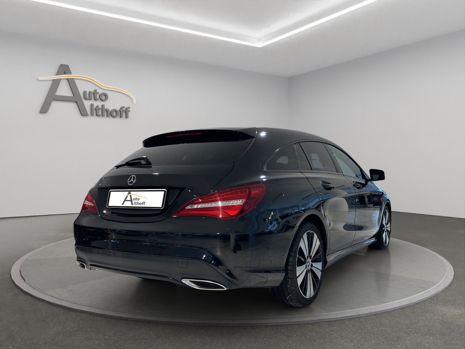 Mercedes-Benz CLA220d 4M SB 2.HD DSG ACC LED PANO NAV PARK SHZ foto 6