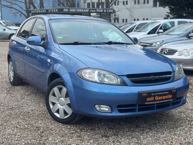 Chevrolet Lacetti 1,4 SE TÜV NEU*AHK*Klima*MP3