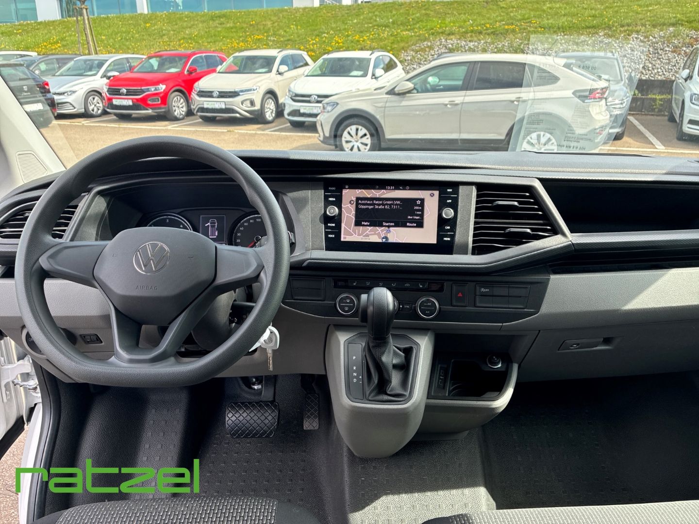 Fahrzeugabbildung Volkswagen T6.1 Caravelle KR 2.0 TDI 110KW DSG Navi Kamera