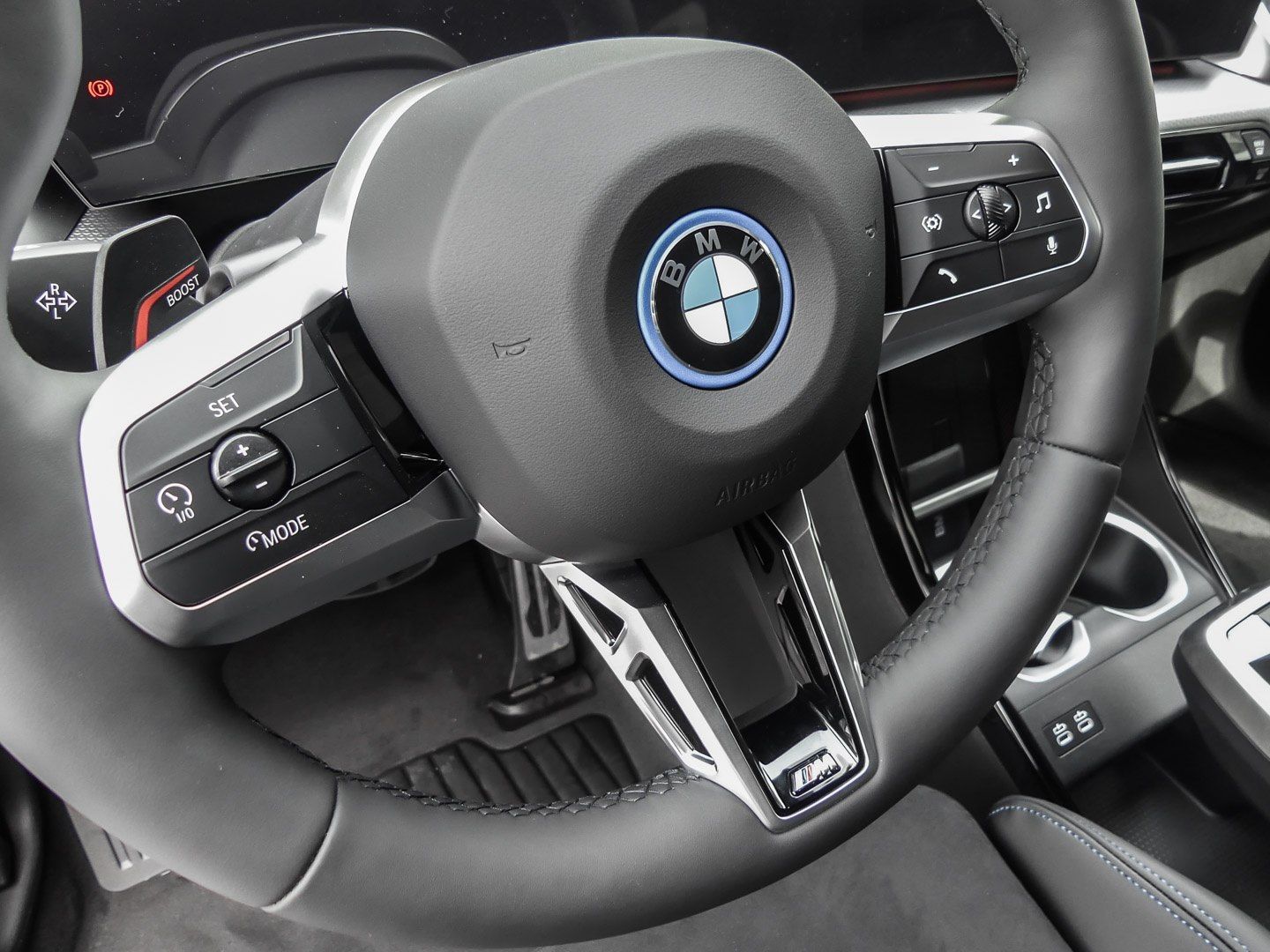 BMW iX1 - Bild 12
