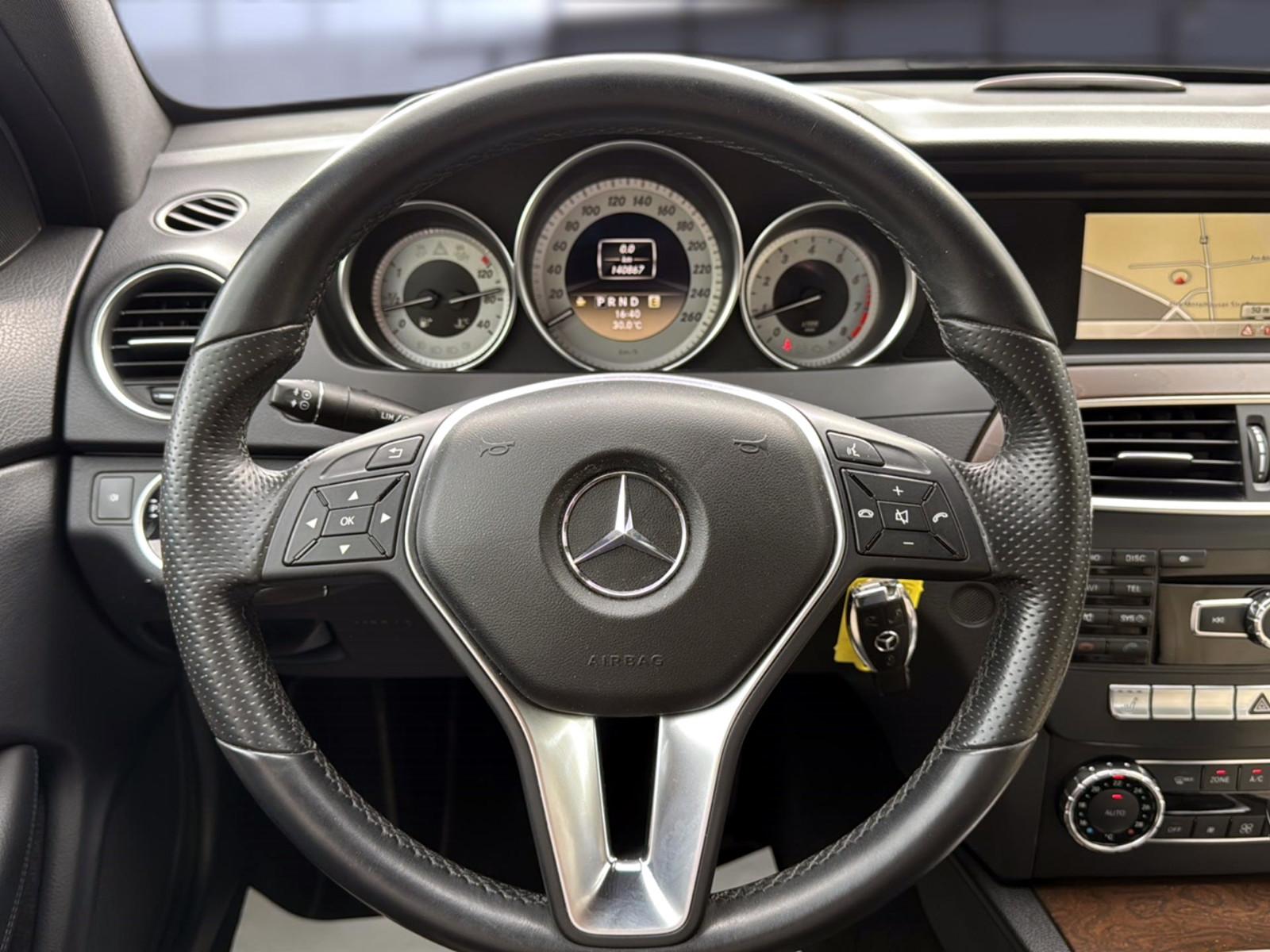 Mercedes-Benz C 180 Coupe CGI+BI-XENON+NAVI+LEDER+PDC+ALU