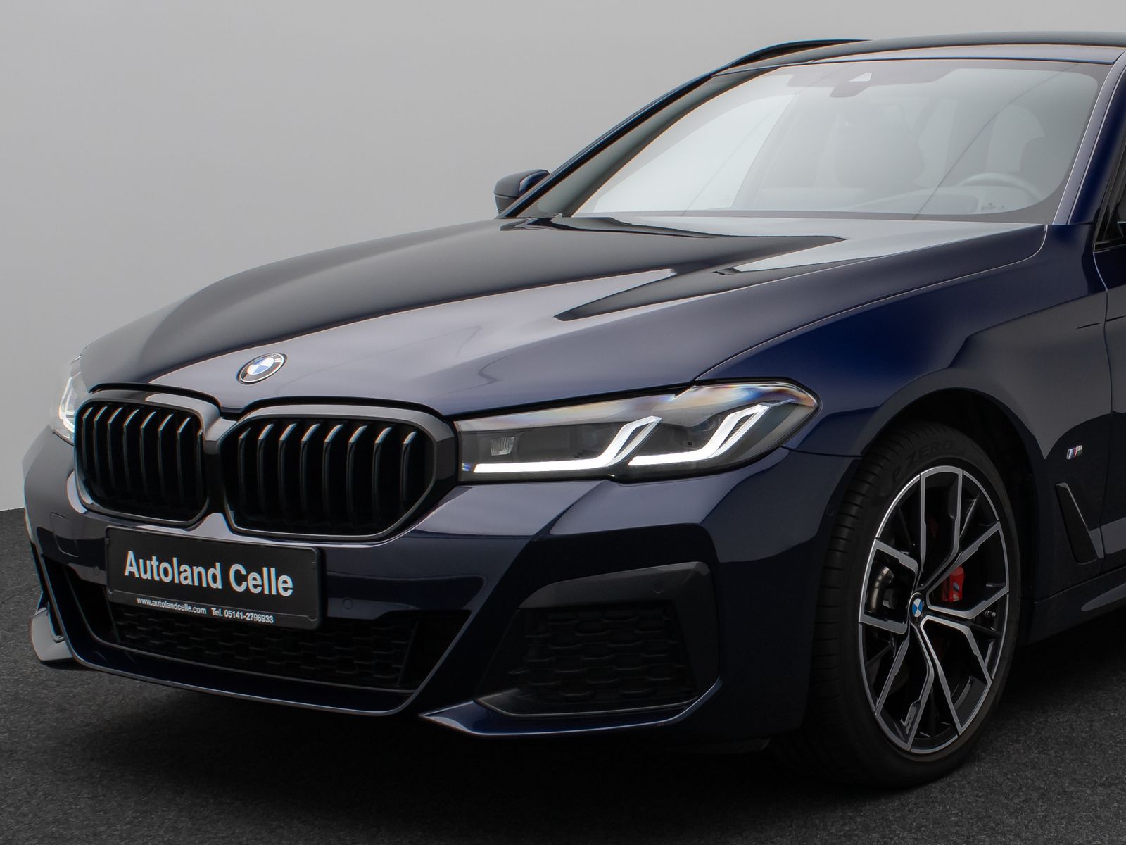 Fahrzeugabbildung BMW 520d M Sport Pro Kamera HUD DAB H/K 4xKlima 19"