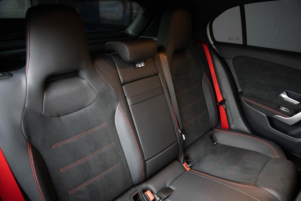 Mercedes-Benz A 35 AMG