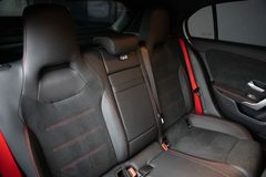 MERCEDES-BENZ A 35 AMG 4M*NIGHT*MULTIBEAM*TOTW*MBUX*KEY*