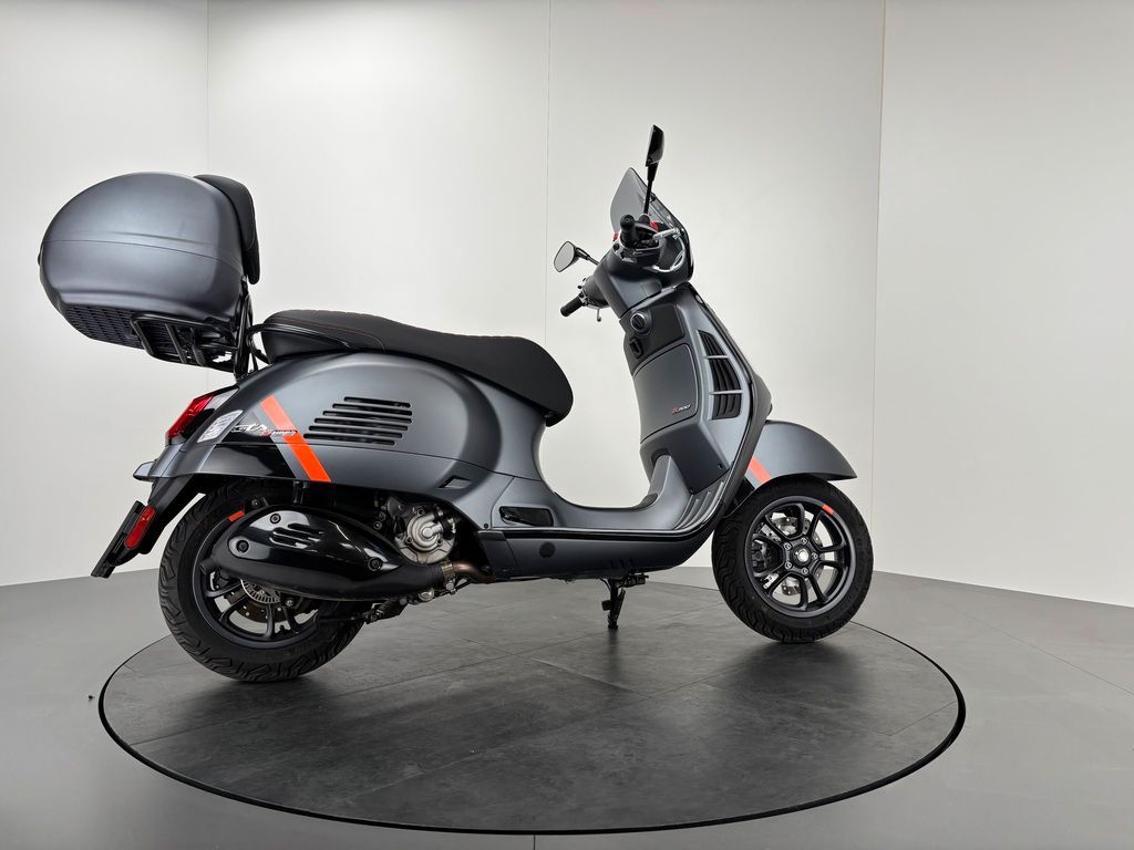 Fahrzeugabbildung Vespa GTS 300 SUPERSPORT *TOPCASE *TOP-ZUSTAND