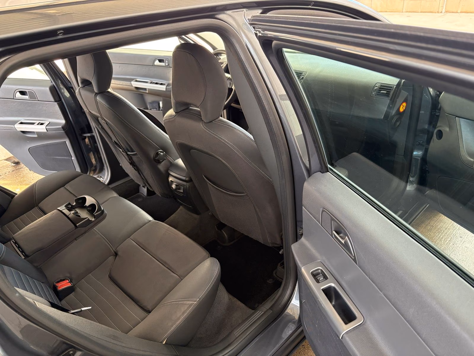 Volvo V50 2005 — photo 12