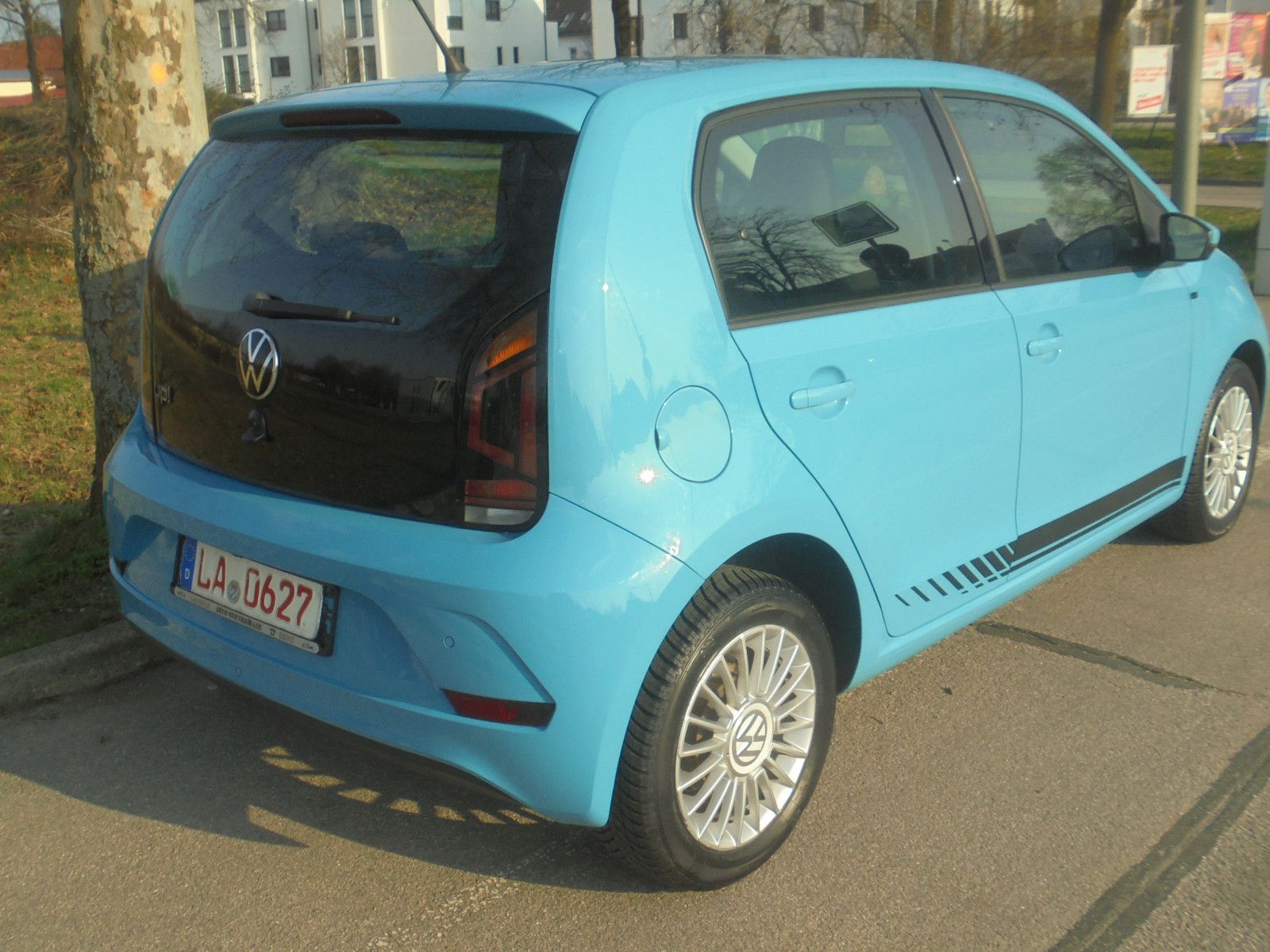 VW up