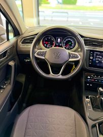 Volkswagen Tiguan - 7