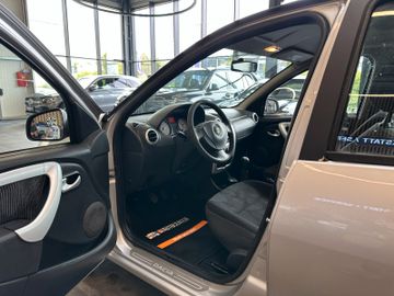 MYAUTOCENTER – Gebraucht- und Jahreswagen mit Werkstattservice in Pfaffenhofen Dacia Sandero Laureate *AHK*TÜV:328*1-Hand*