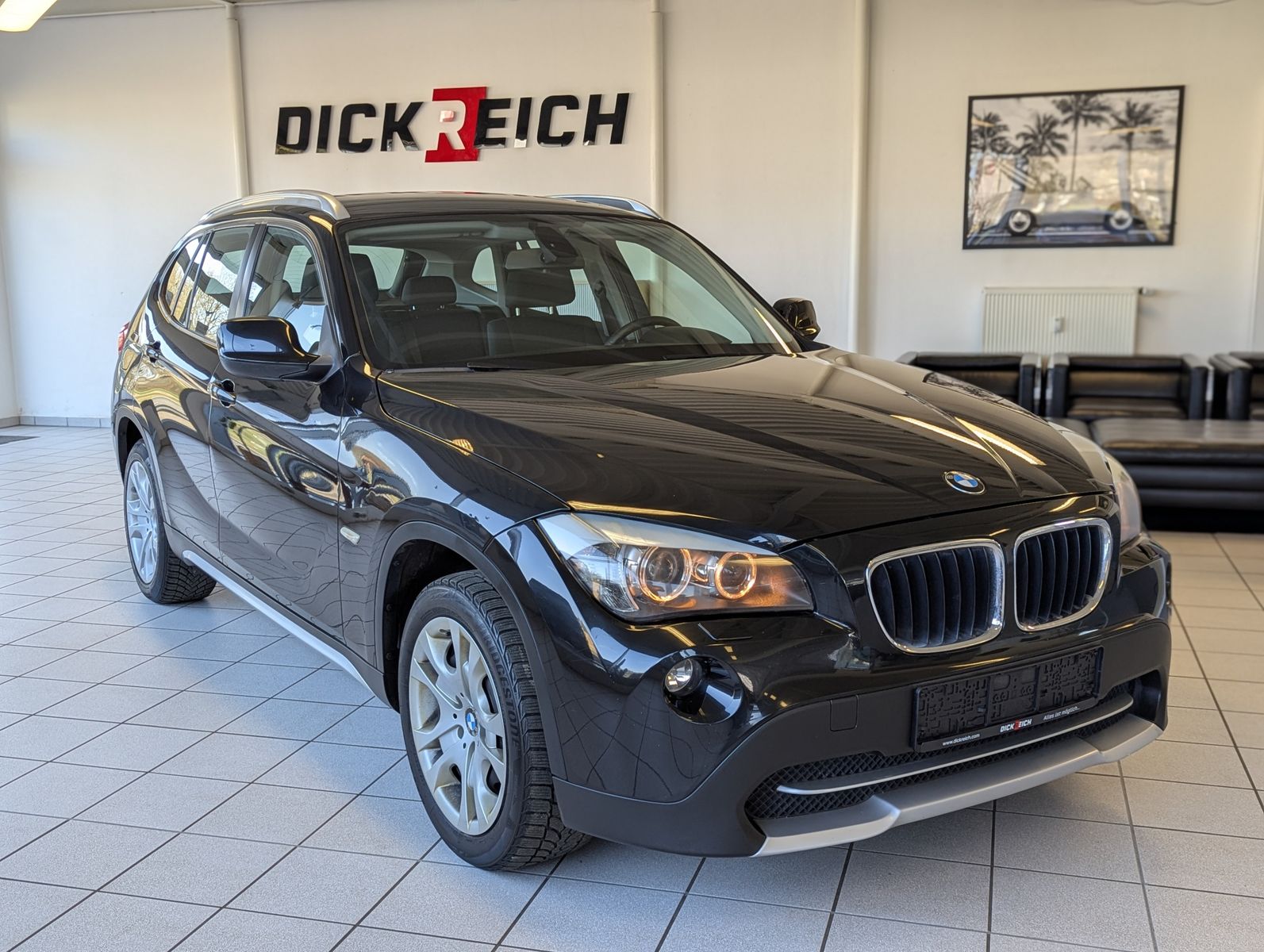 Fahrzeugabbildung BMW X1 18 d x-Line Bi-Xenon Klimaautomatik Metallic