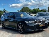 BMW 320i *M SPORTPAKET* NEW MODELL* CURVED*HUD*19"LM - BMW 320 in Essen
