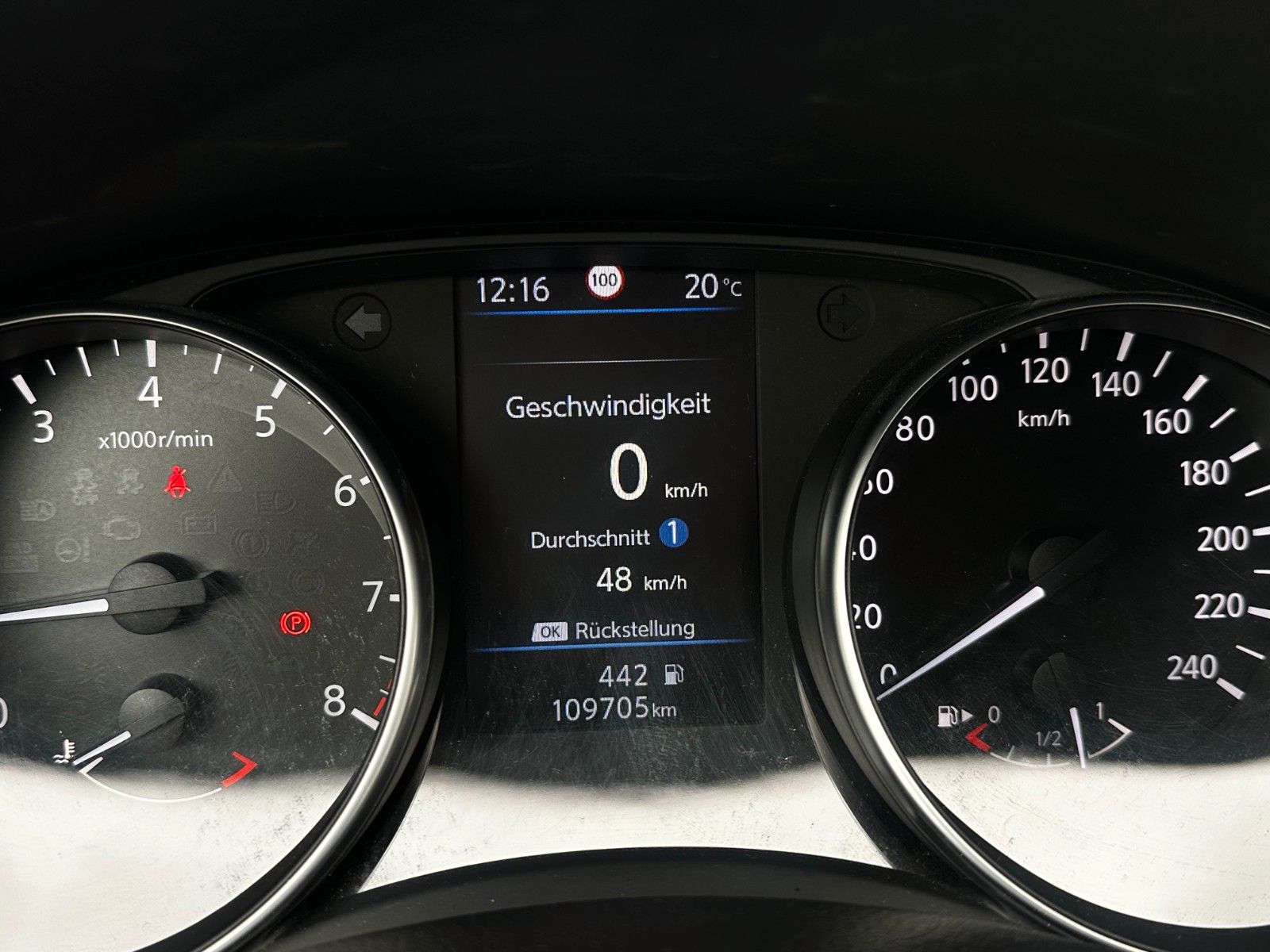 Fahrzeugabbildung Nissan Qashqai AHK / beh. FS/ Navigation / Alu