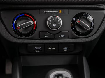 Hyundai i10 1.0 Select Kamera Navi Spurhalteassistent