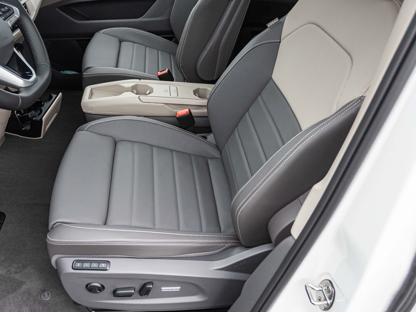 Volkswagen T7 Multivan - Bild 8