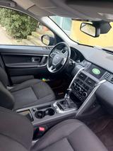 Land Rover Discovery Sport TD4 110kW 4WD HSE HSE - schwarze Land Rover Discovery Sport