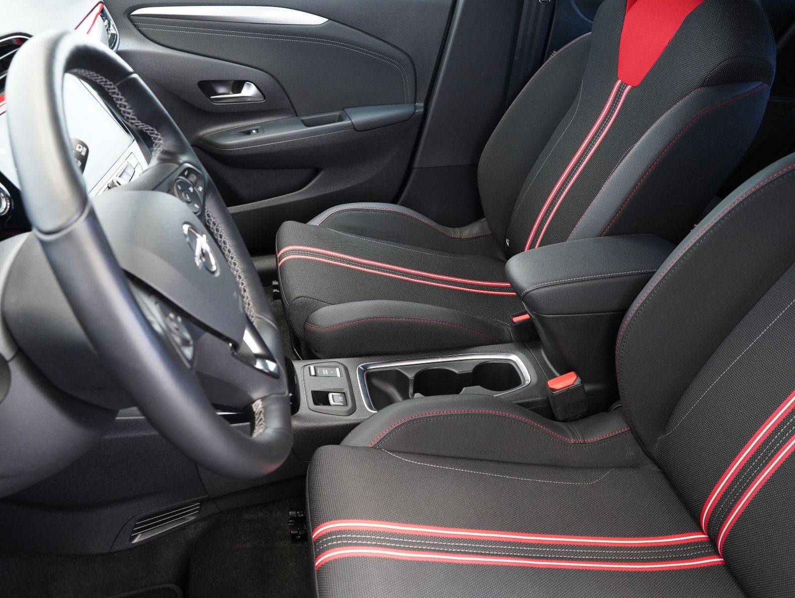 Fahrzeugabbildung Opel Corsa F e GS Line NAVI/KAMERA/11KW/SOH