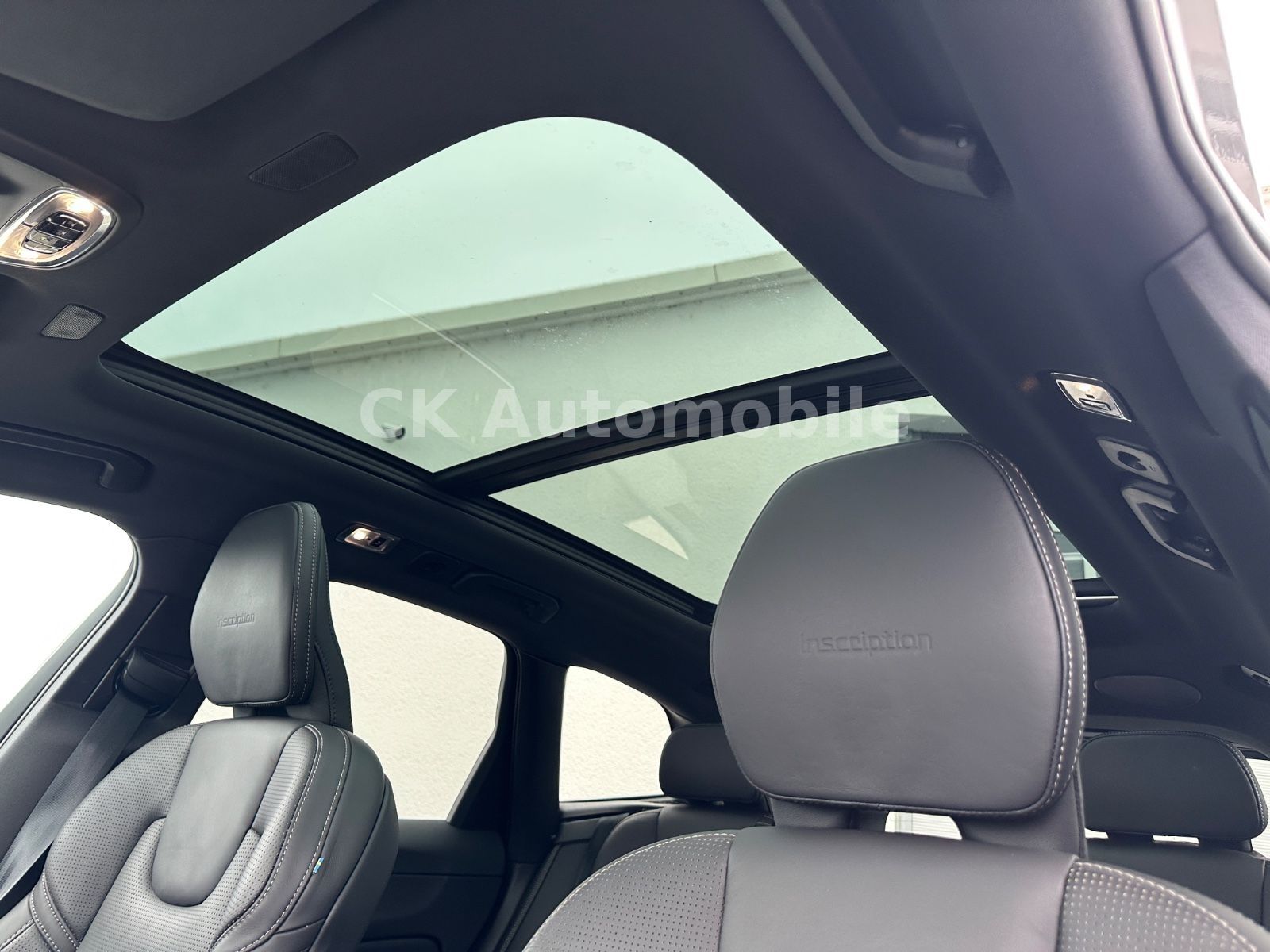 Fahrzeugabbildung Volvo XC60 D4 Inscription 2WD/BLIS/Head-Up/Pano/360°