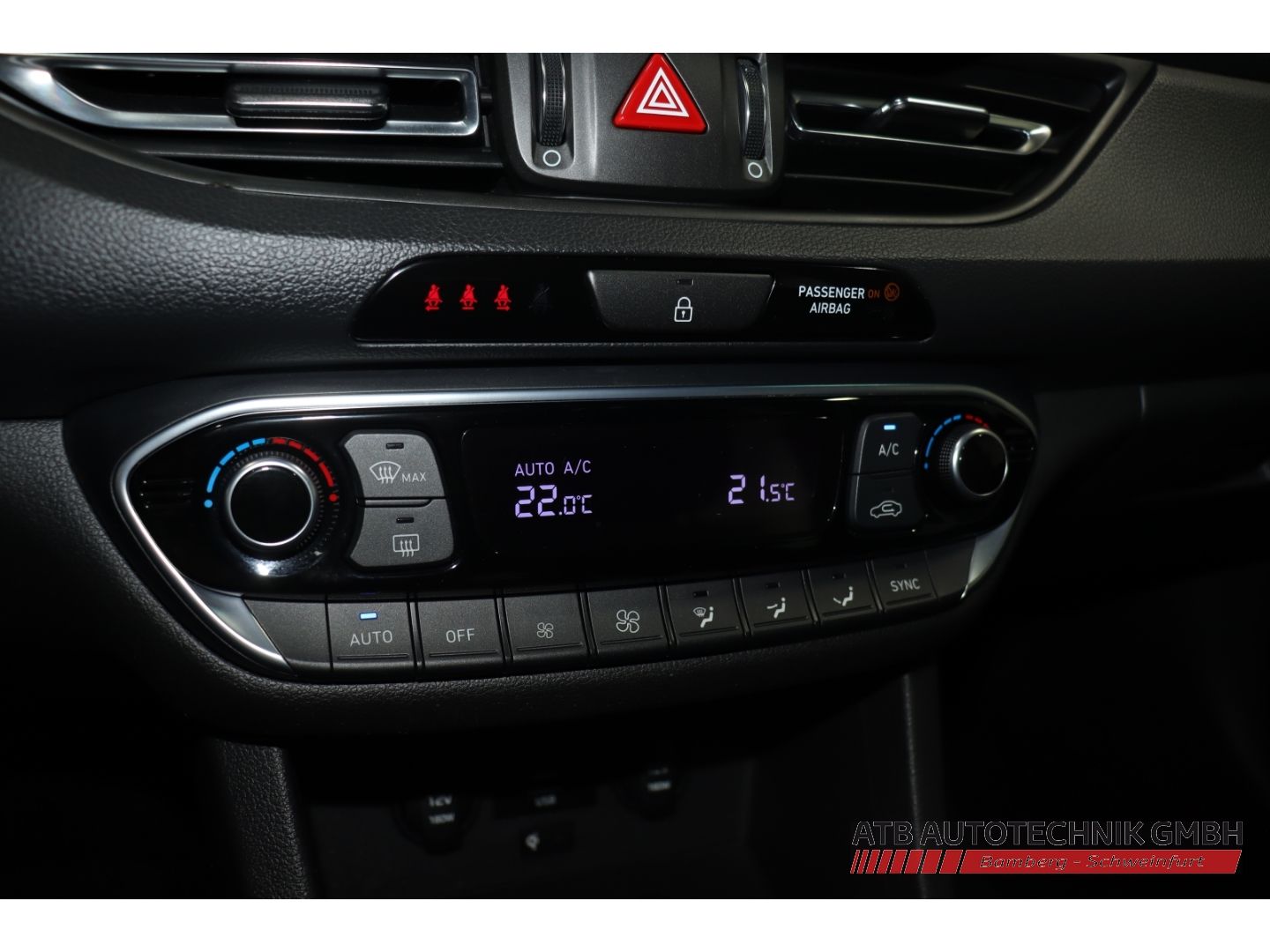 Fahrzeugabbildung Hyundai i30 Trend 1.5 T-GDi 48V AHK-abnehmbar Apple CarP