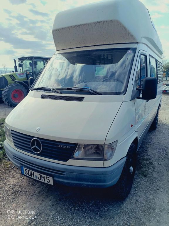 Image of Mercedes-Benz Sprinter