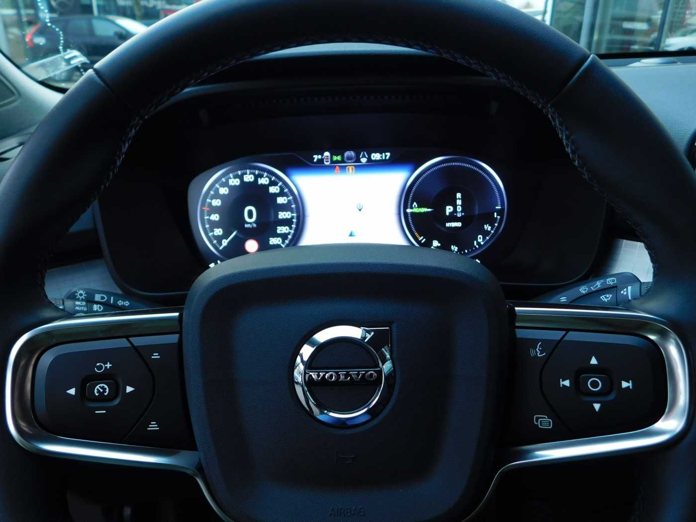 Fahrzeugabbildung Volvo XC40 Plug-In-Hybrid T4 Recharge Inscription Expr