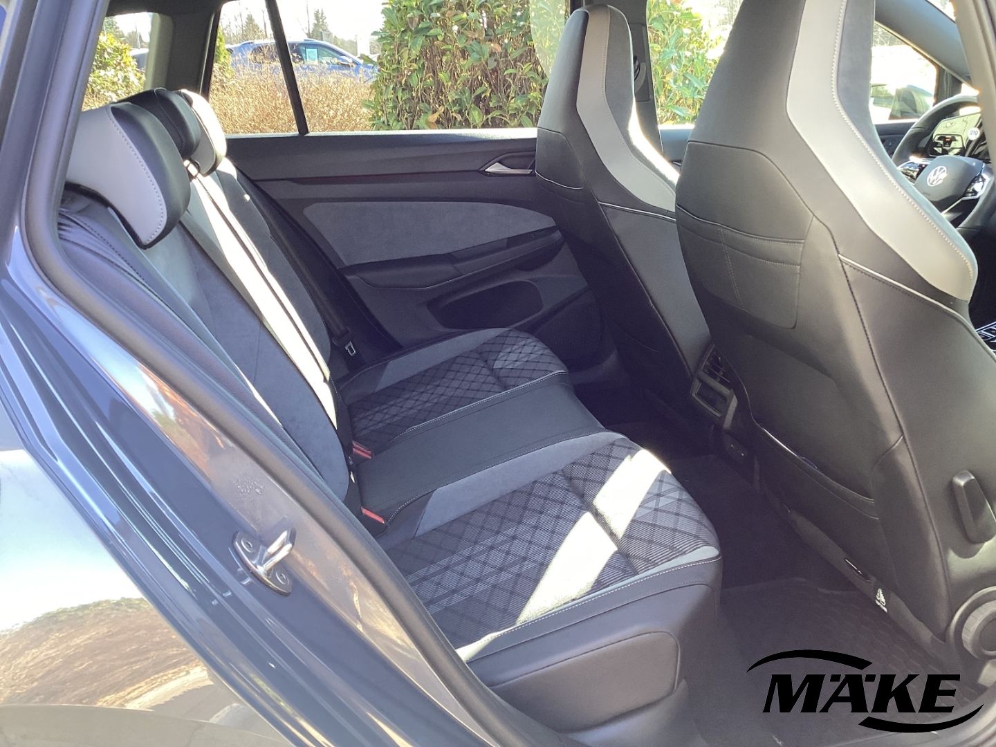 Golf Variant R-Line 2.0 TSI DSG ACC LED AHZV NAV