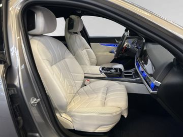 BMW M760 - 9