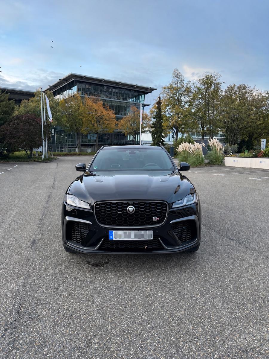 Jaguar F-Pace