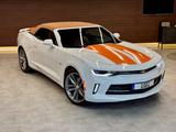 Chevrolet Camaro 2.0 TURBO RS Cabrio/50th AE/36m. Garantie - Chevrolet Camaro: Weiß