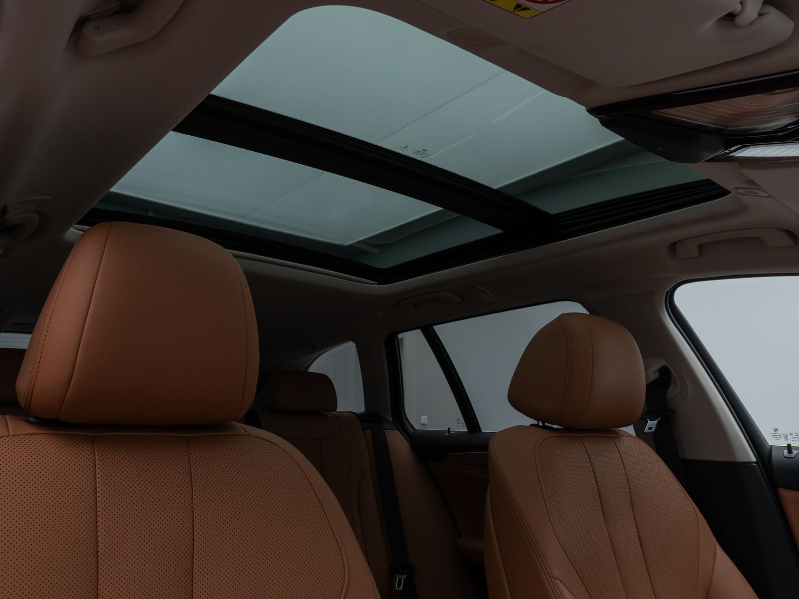 Fahrzeugabbildung BMW 530d  xD Panorama Kamera DAB HiFi AHK Alarm ACC