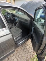 Volkswagen Tiguan Allspace 2.0 TDI SCR DSG 4MOTION Life... - VW Tiguan Allspace Gebrauchtwagen in München
